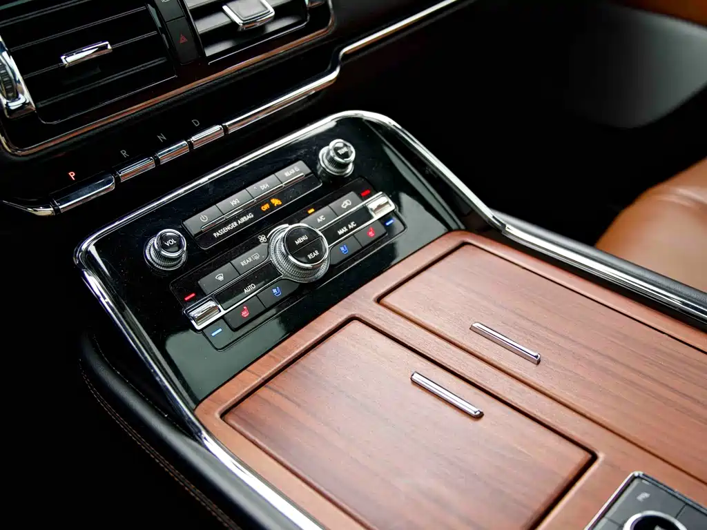 Lincoln Navigator 2019 — фото 10