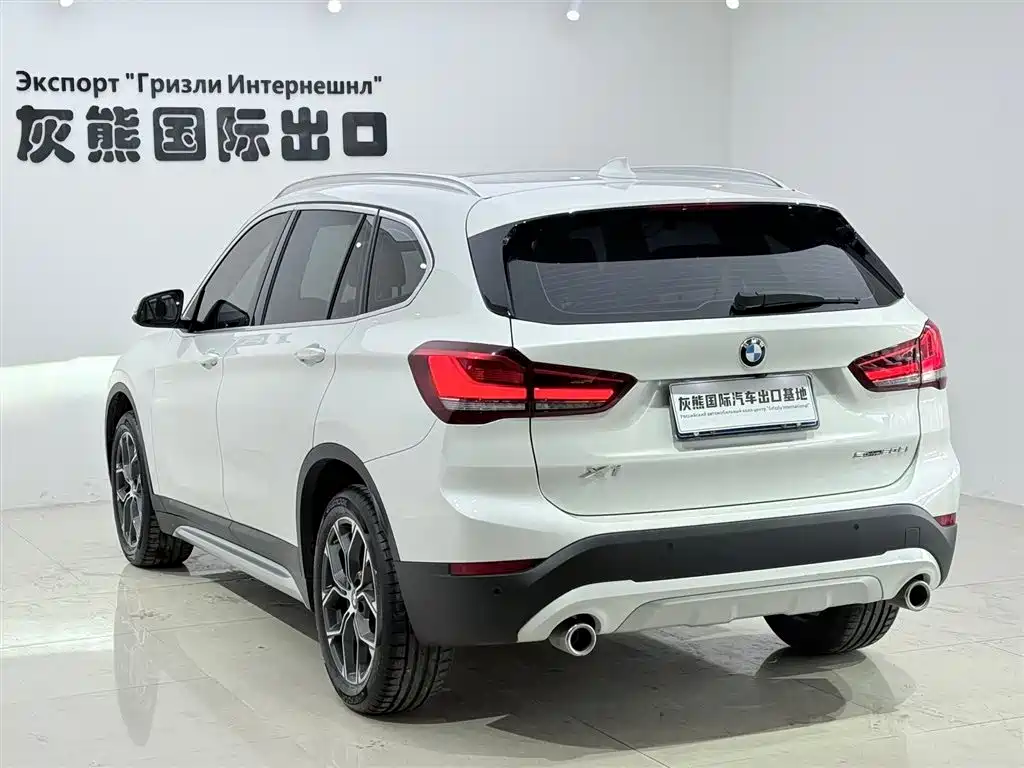 BMW X1 2022 — фото 4