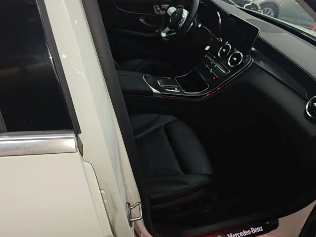 Mercedes-Benz C-Class 2020 — фото 25