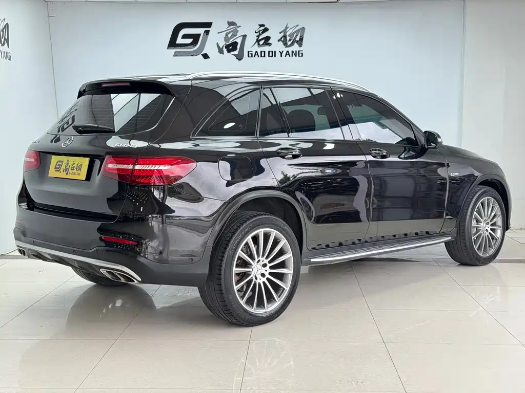 Mercedes-Benz GLC AMG 2018 — фото 26