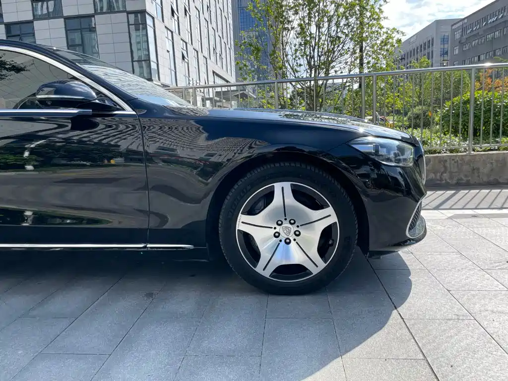 Mercedes-Benz Maybach S-Class 2022 — фото 23