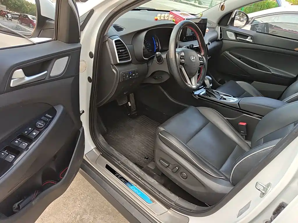Hyundai Tucson 2020 — фото 16