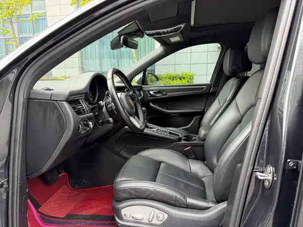Porsche Macan 2020