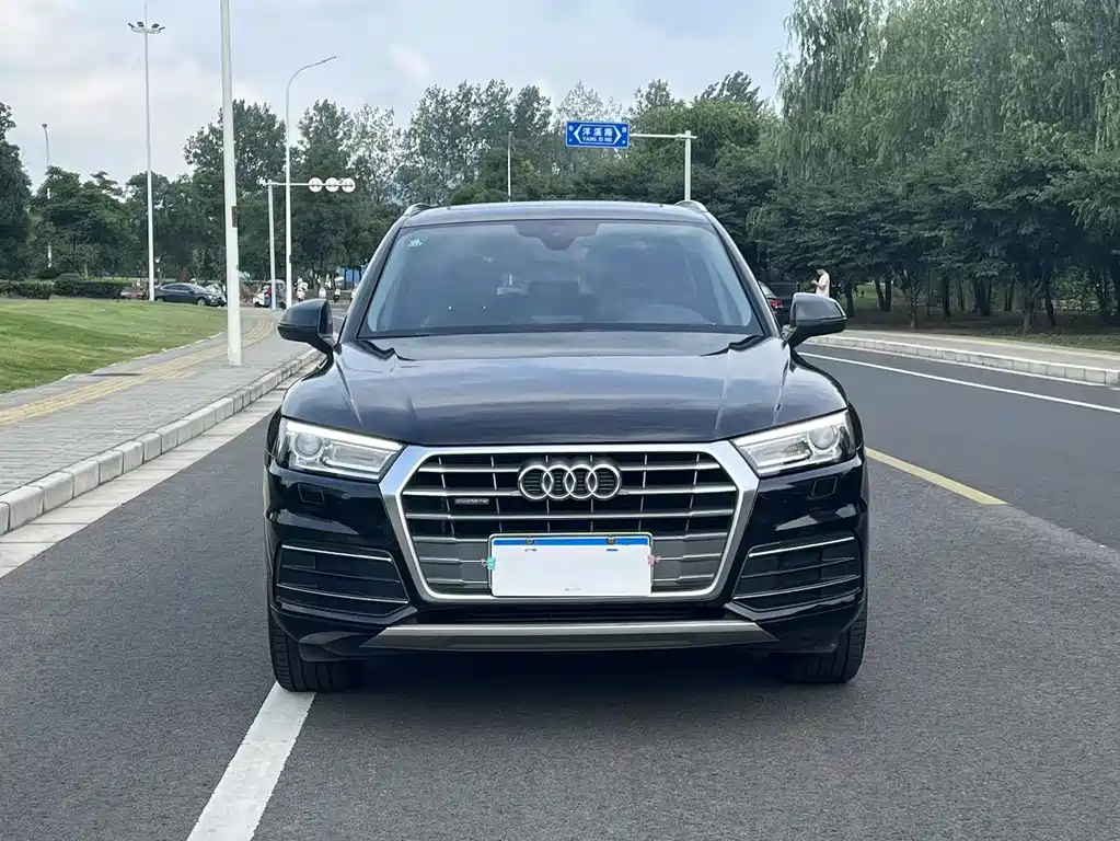 Audi Q5L 2019 — фото 3