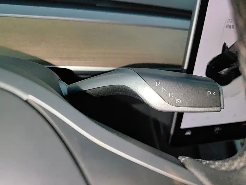 Tesla Model Y 2022 — фото 14