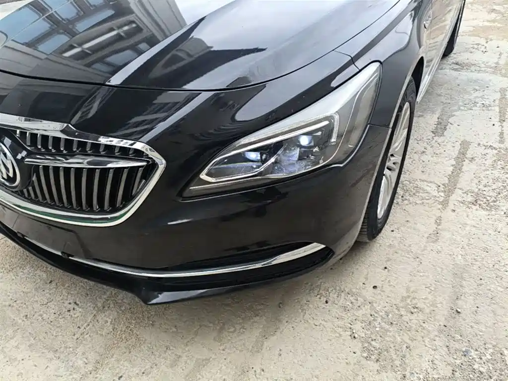 Buick LaCrosse 2019 — фото 24