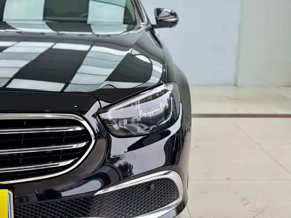 Mercedes-Benz E-Class 2022