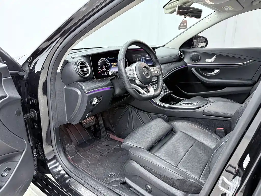 Mercedes-Benz E-Class 2019 — фото 4