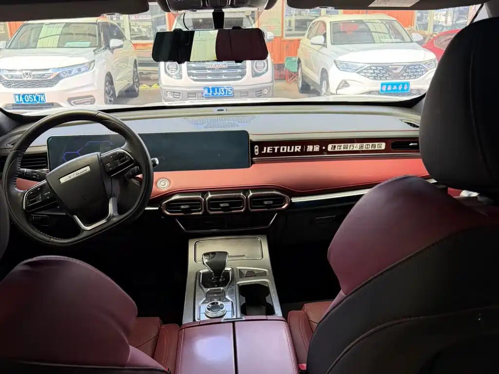 Jetour X70 PLUS 2022 — фото 17