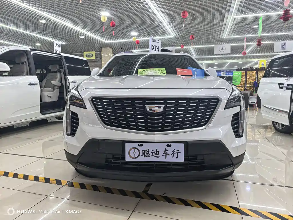Cadillac XT4 2023 — фото 2