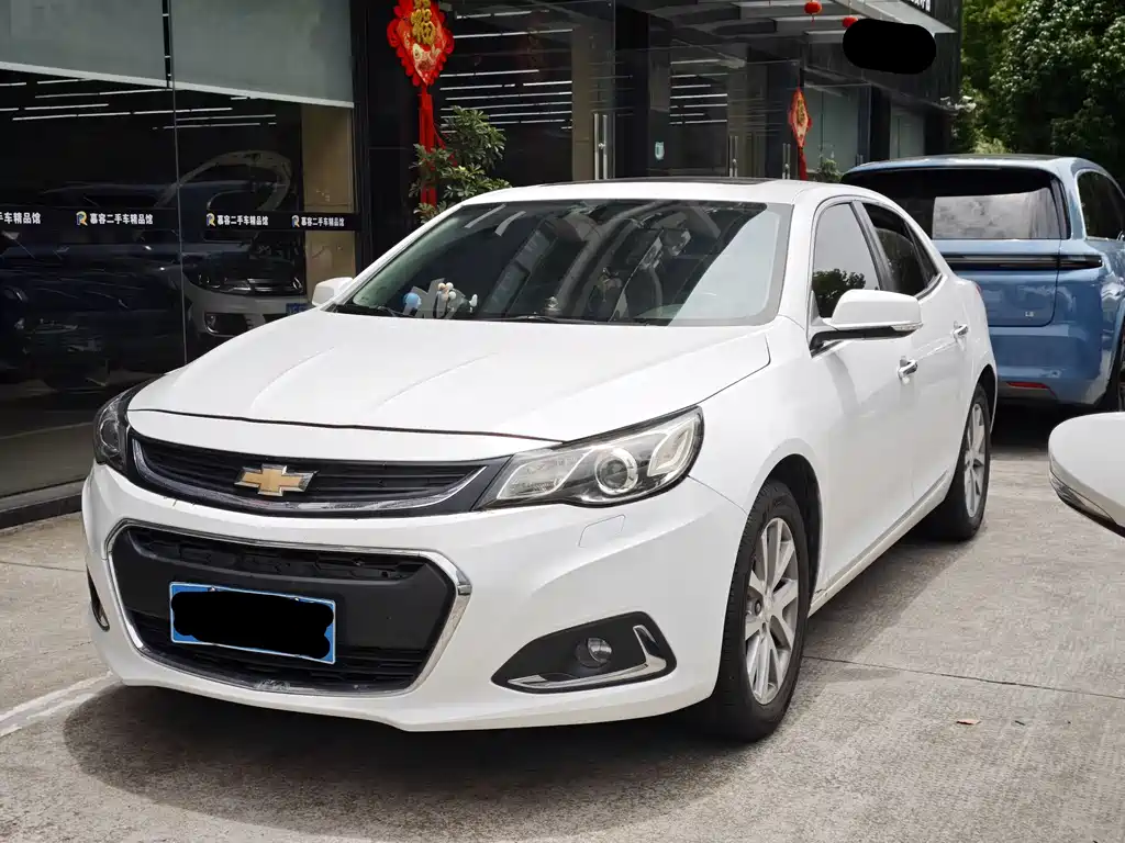 Chevrolet Malibu 2017 — фото 1