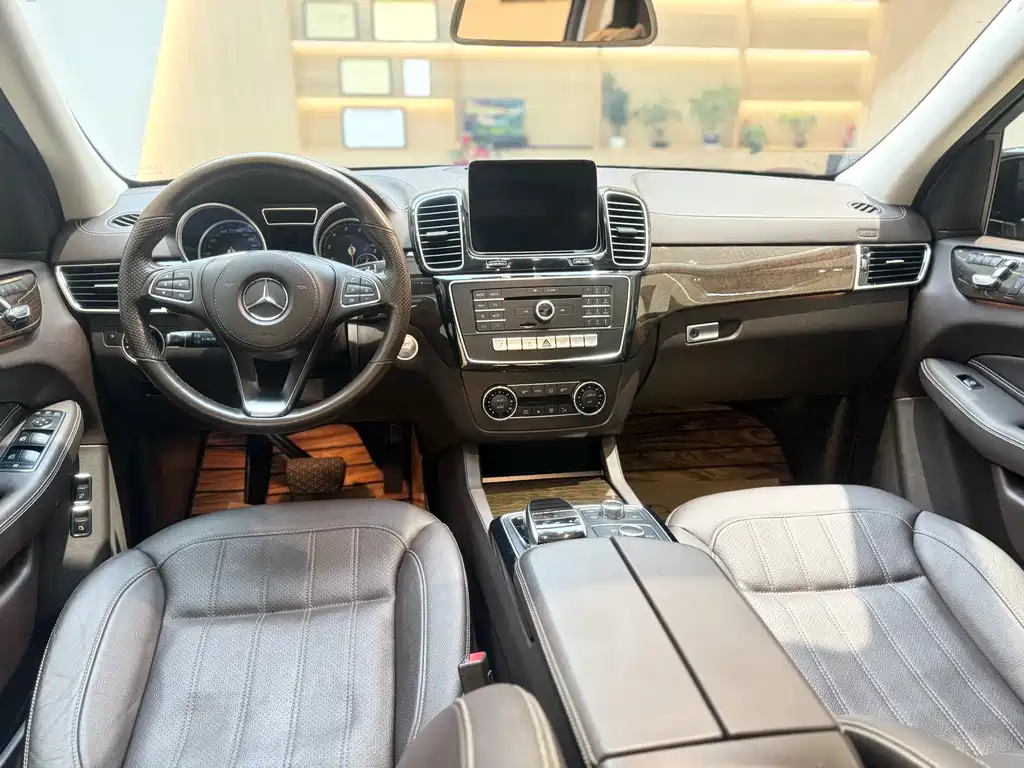 Mercedes-Benz GLS 2019 — фото 8
