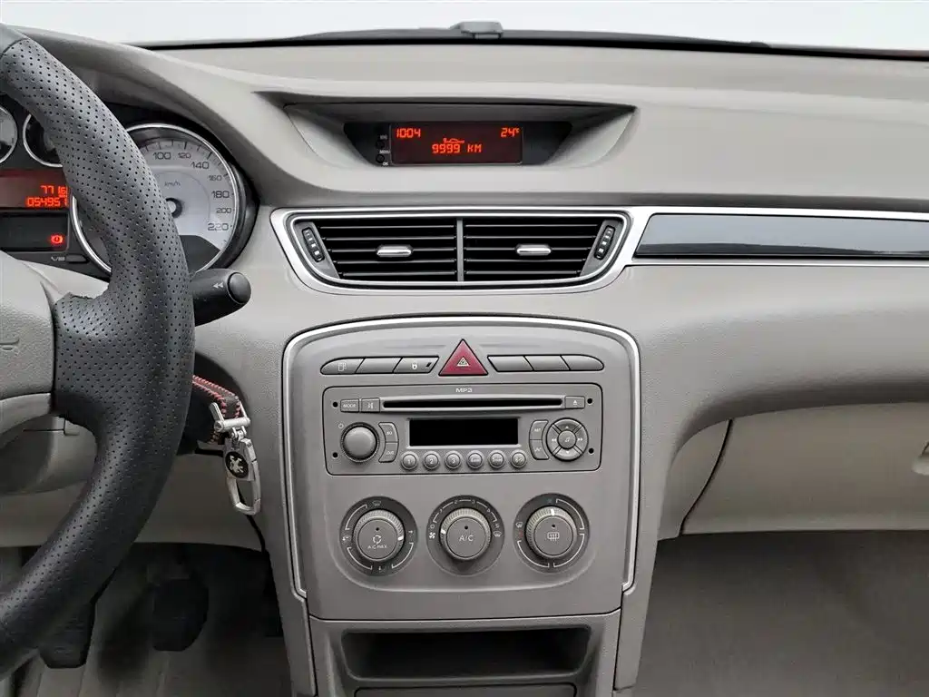Peugeot 308 2014 — фото 12