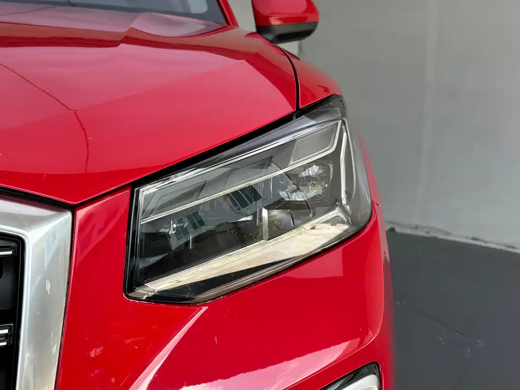 Audi Q2L 2022 — фото 14