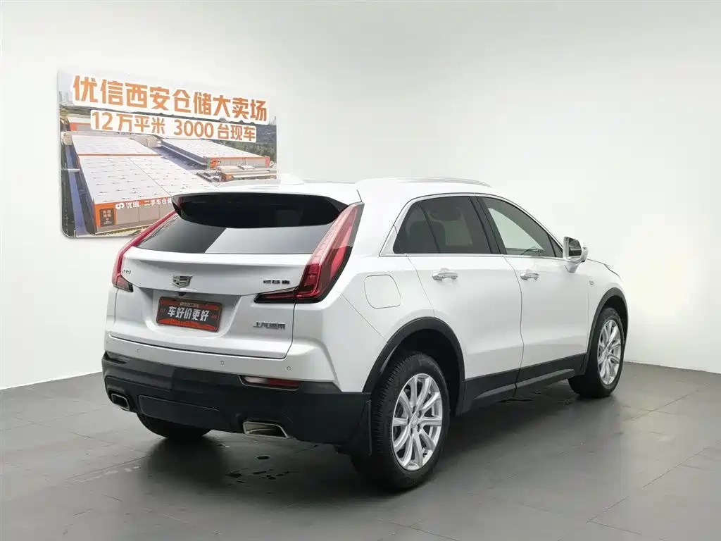 Cadillac XT4 2020 — фото 2