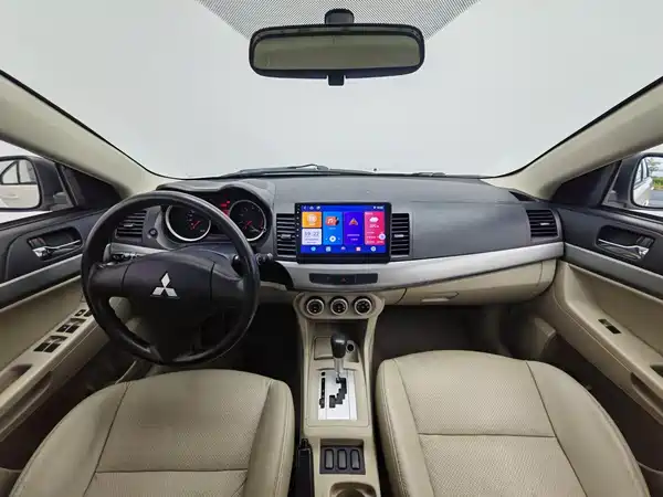 Mitsubishi Lancer EX 2010