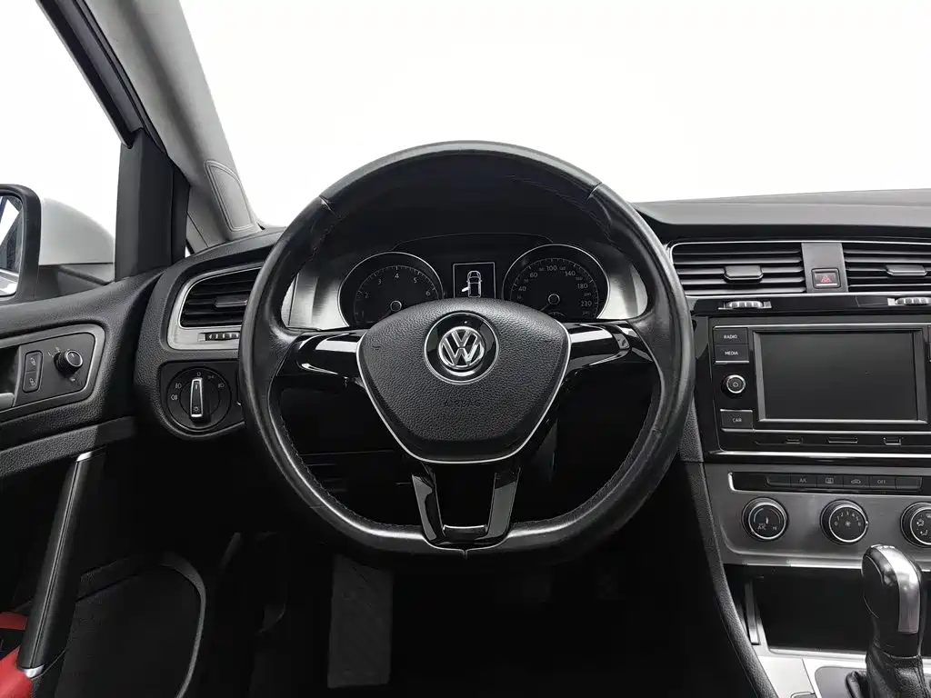 Volkswagen Golf 2016 — фото 11