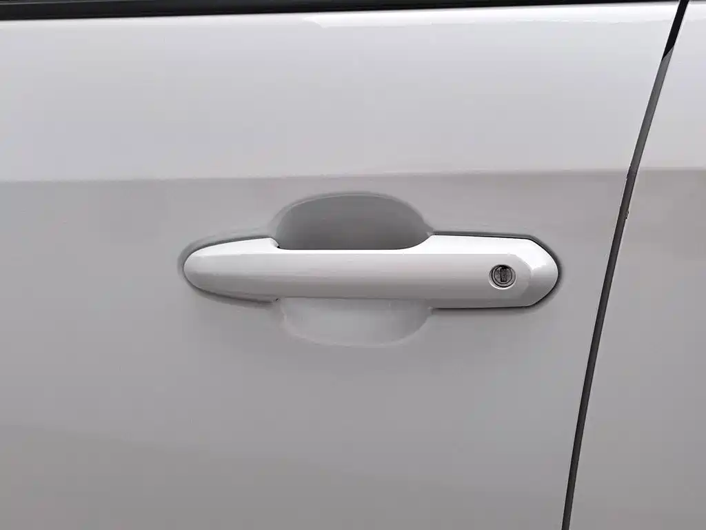 Toyota RAV4 2024 — фото 18