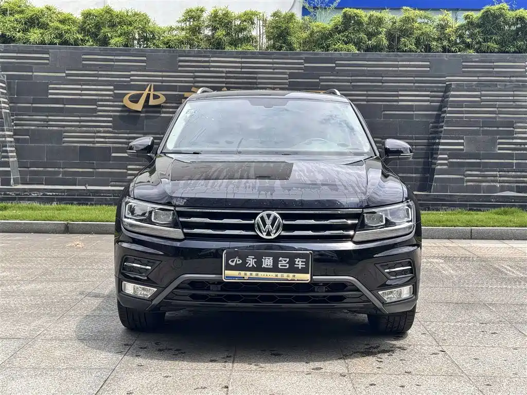 Volkswagen Tiguan L 2019 — фото 2