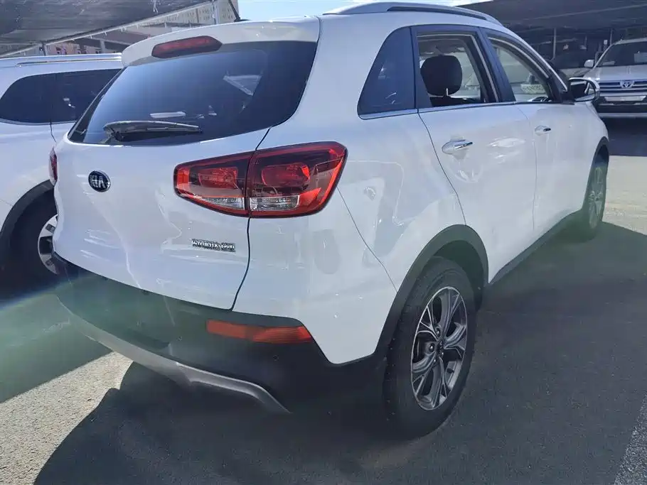 Kia KX3 2015 — фото 3