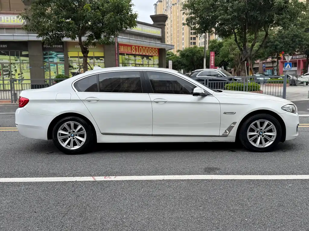 BMW 5 Series 2015 — фото 4