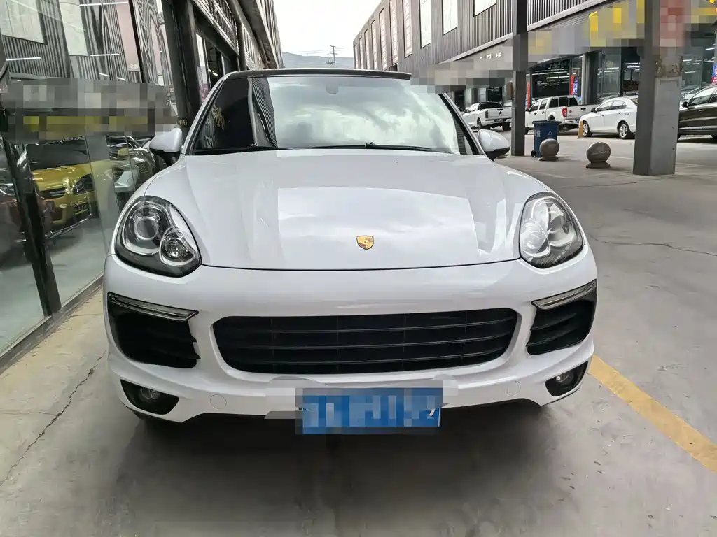 Porsche Cayenne 2017 — фото 2