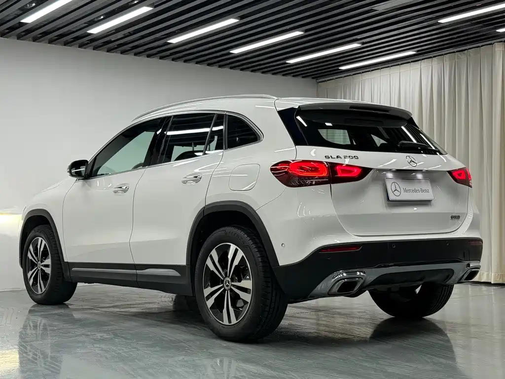 Mercedes-Benz GLA 2021 — фото 15