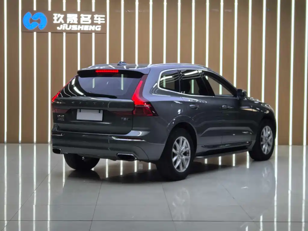 Volvo XC60 2019 — фото 14