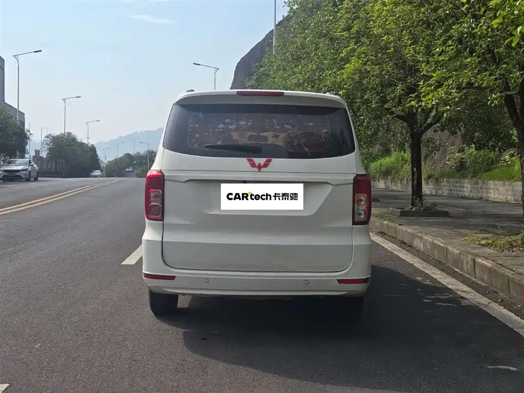 Wuling Hongguang 2018 — фото 4