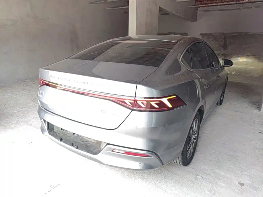 BYD Qin PLUS 2022 — фото 7
