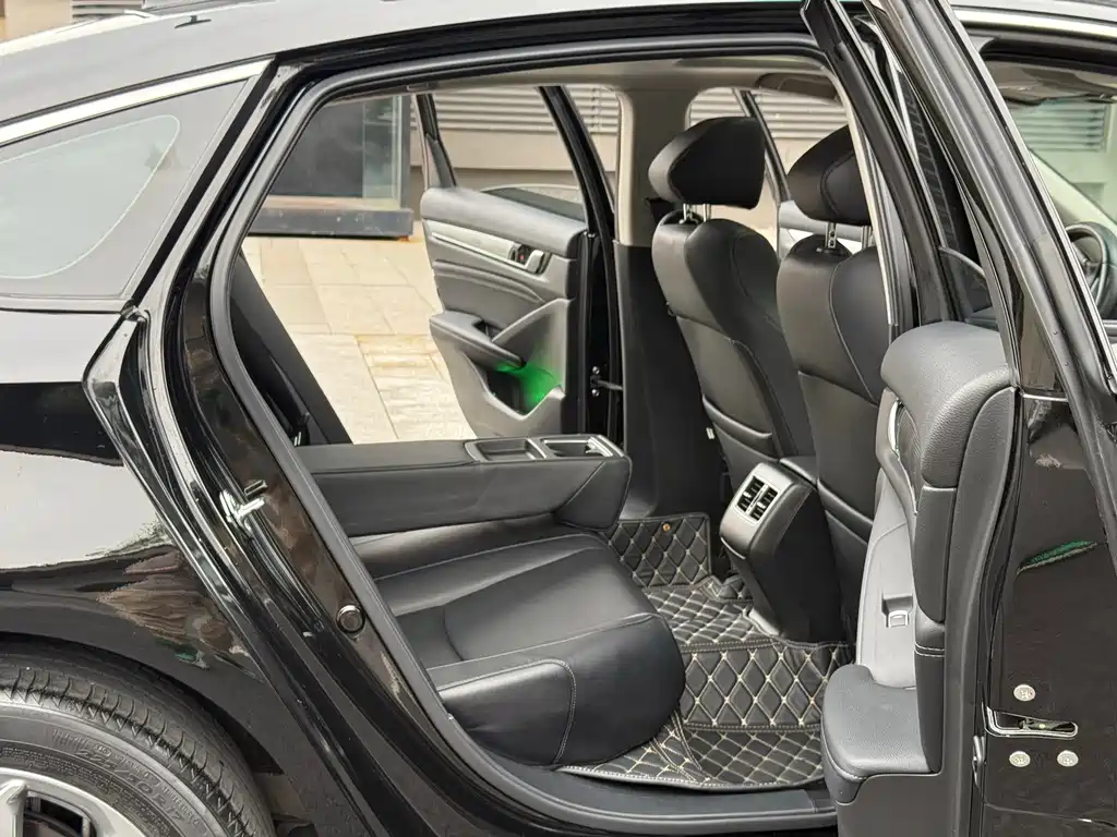 Honda Accord 2021 — фото 10