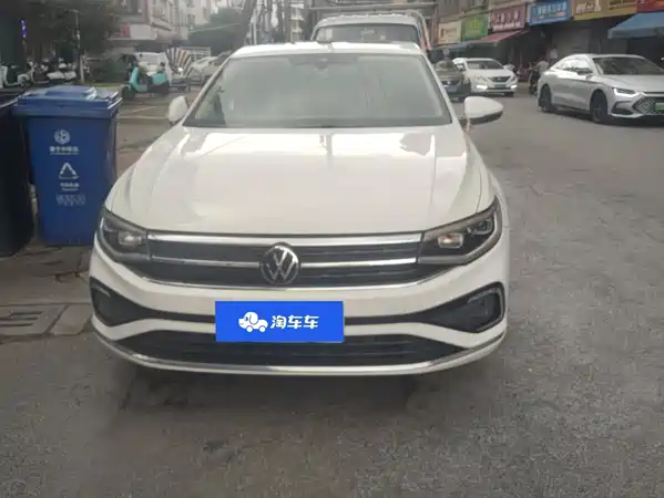 Volkswagen Bora 2023