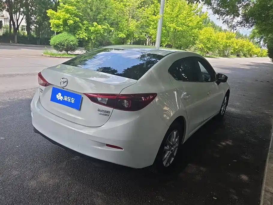 Mazda 3 Axela 2017 — фото 3