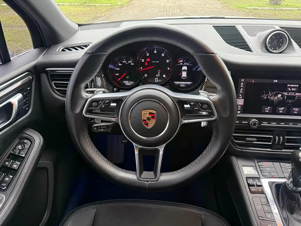 Porsche Macan 2019 — фото 7