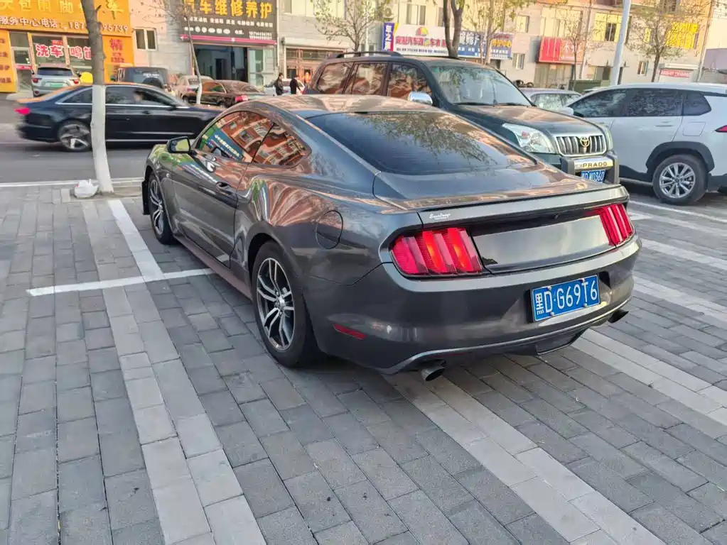 Ford Mustang 2017 — фото 7