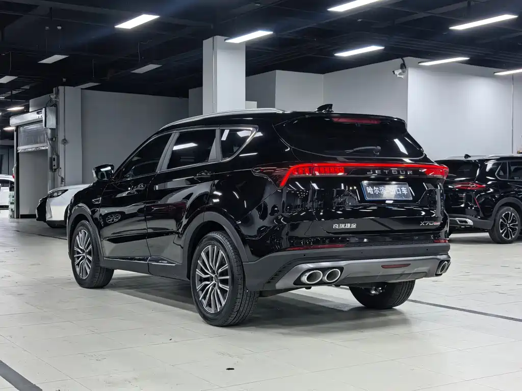 Jetour Jietu X70 PLUS 2023 — фото 23