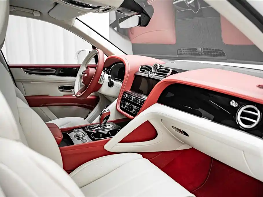Bentley Bentayga 2025 — фото 18