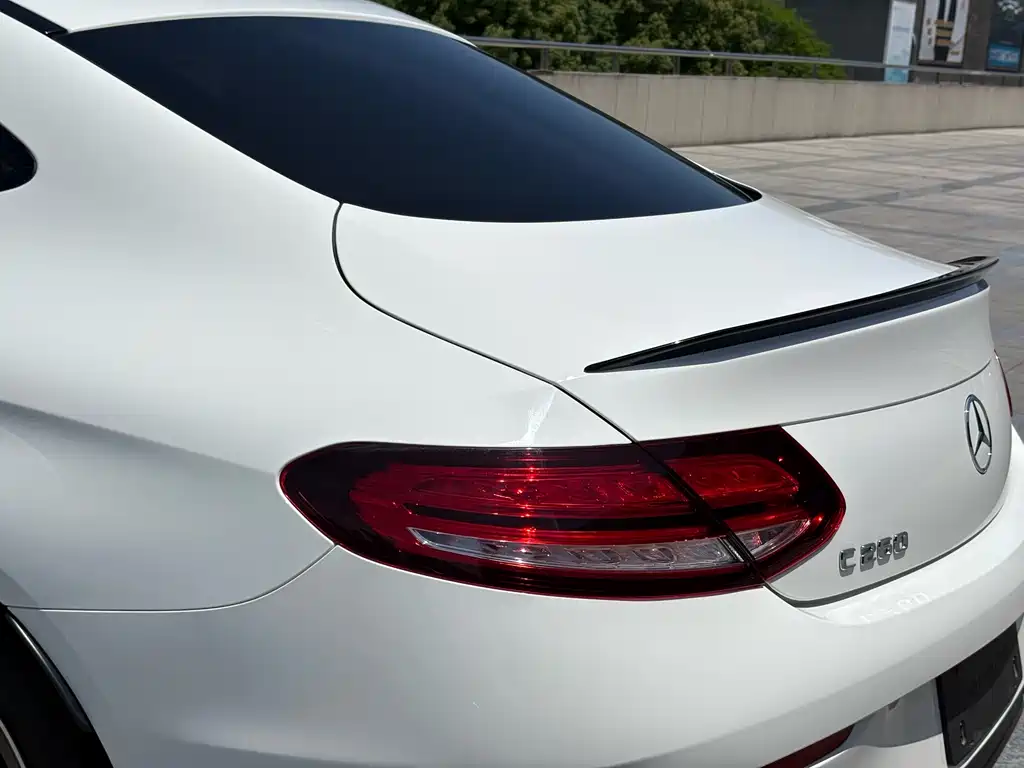 Mercedes-Benz C-Class 2023 — фото 12