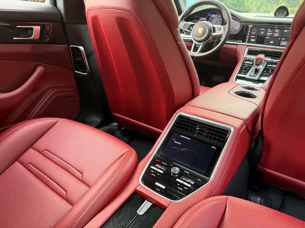Porsche Panamera 2019 — фото 12