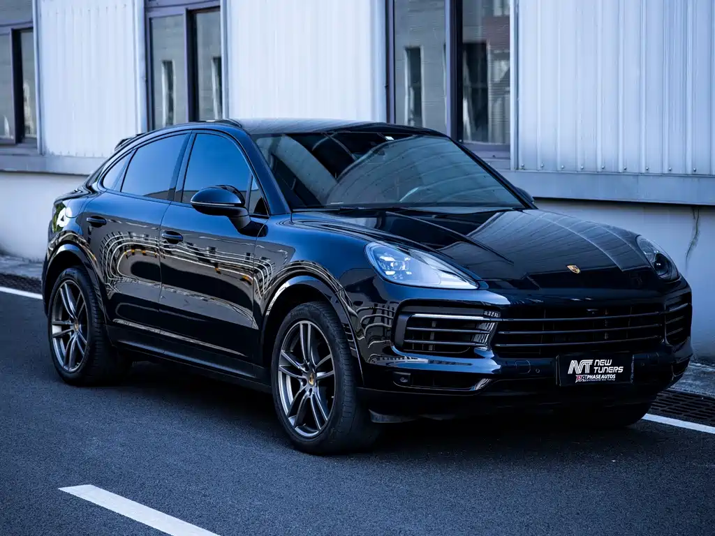 Porsche Cayenne 2023 — фото 1