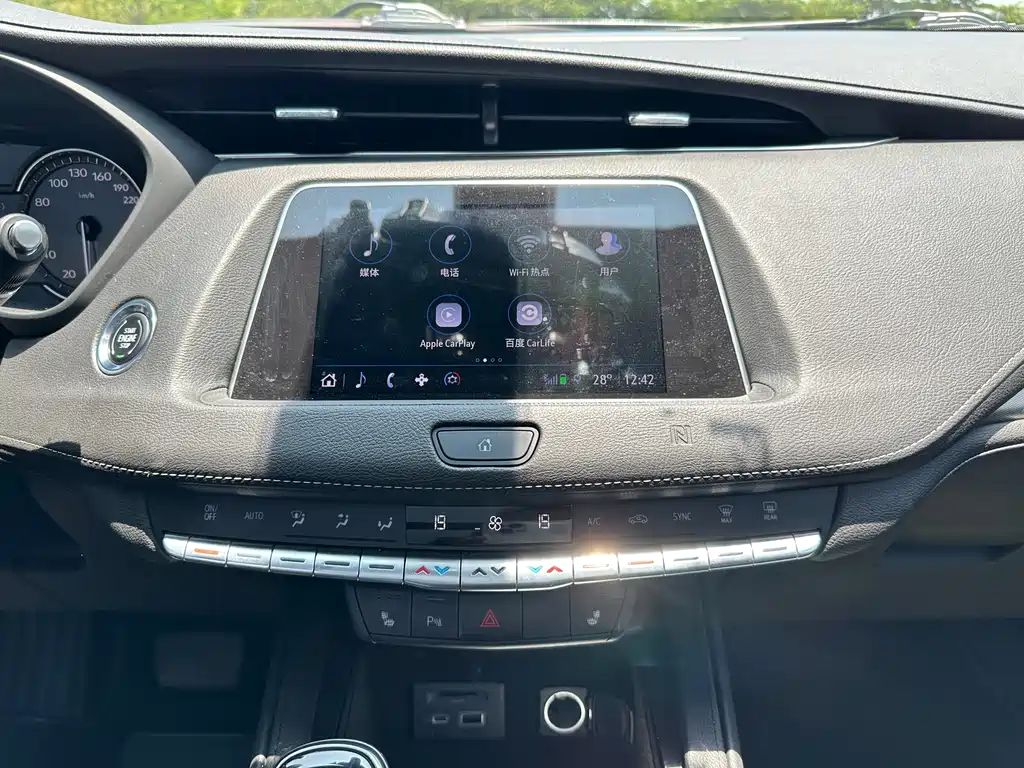 Cadillac XT4 2021 — фото 18