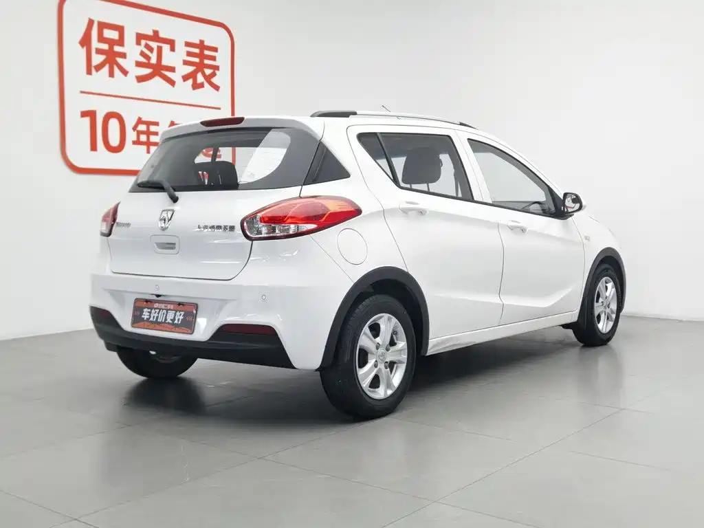 Baojun 310 2016