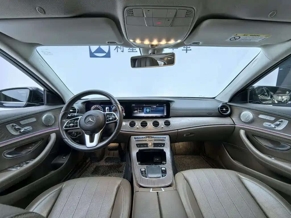 Mercedes-Benz E-Class 2019 — фото 11