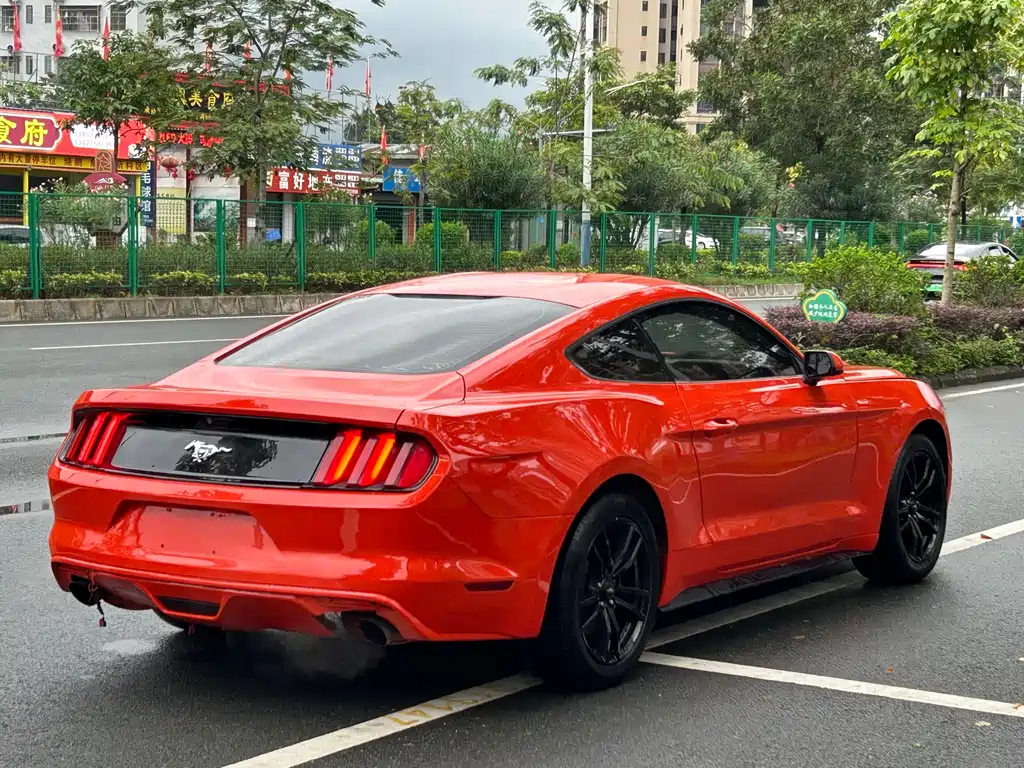 Ford Mustang 2016 — фото 5