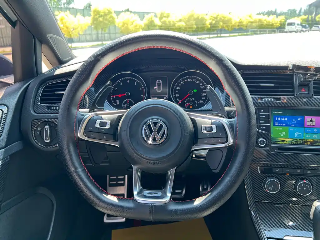 Volkswagen Golf 2016