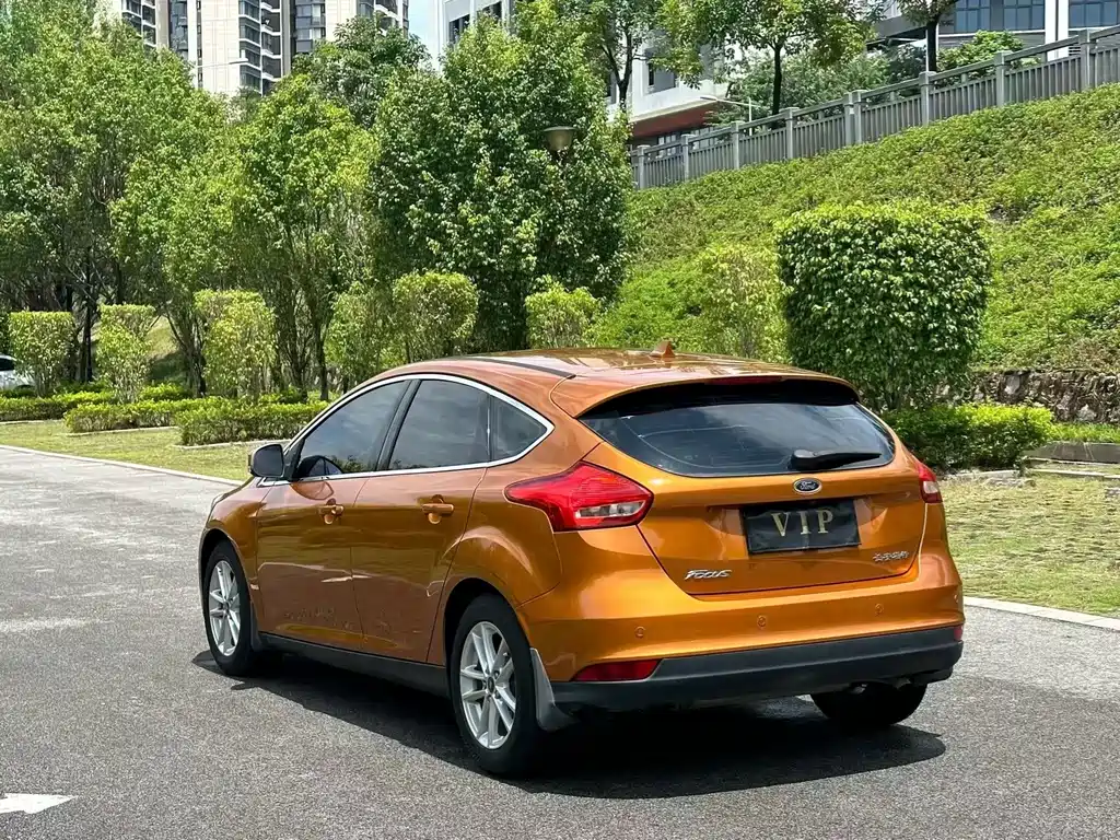 Ford Focus 2018 — фото 4