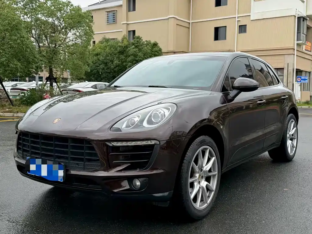 Porsche Macan 2014