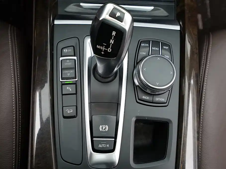 BMW X5 2017 — фото 13