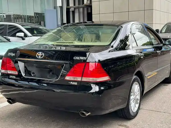 Toyota Crown 2006