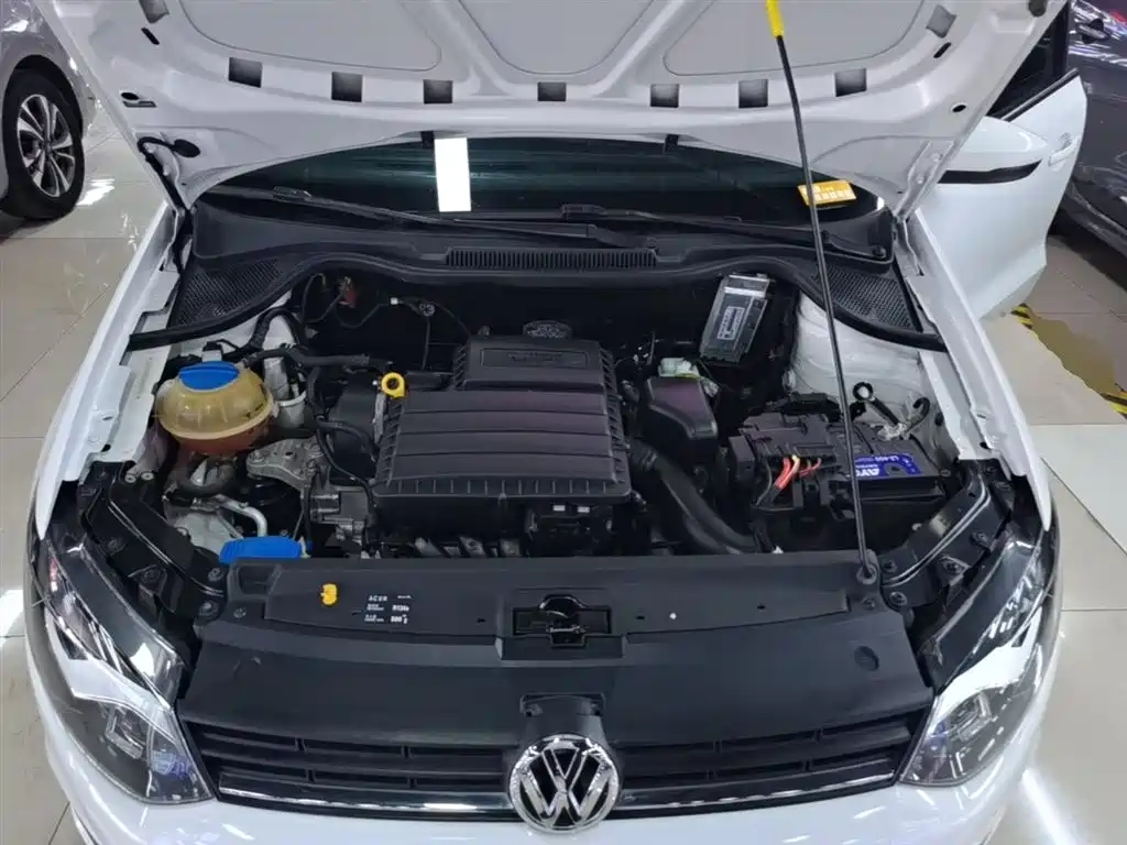 Volkswagen Polo 2017 — фото 20